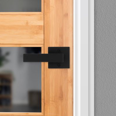 Kwikset Singapore Lever (Square) - Hall/Closet, Matte Black